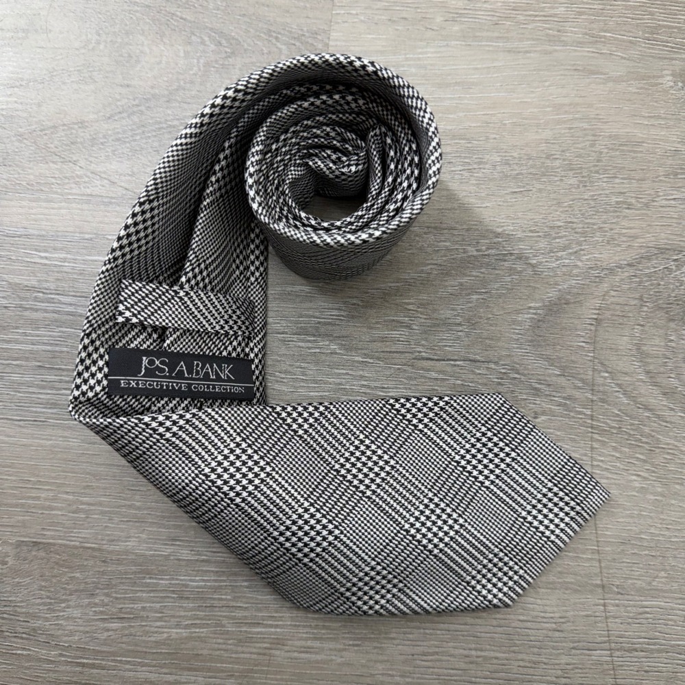 Jos. A. Bank Executive Collection Silk Tie Black White Glen Plaid Check Mens